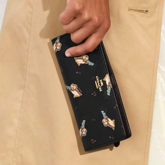 Coach Slim Zip Wallet with Penguin Print Black Multi CF540 - Picture 1 of 3